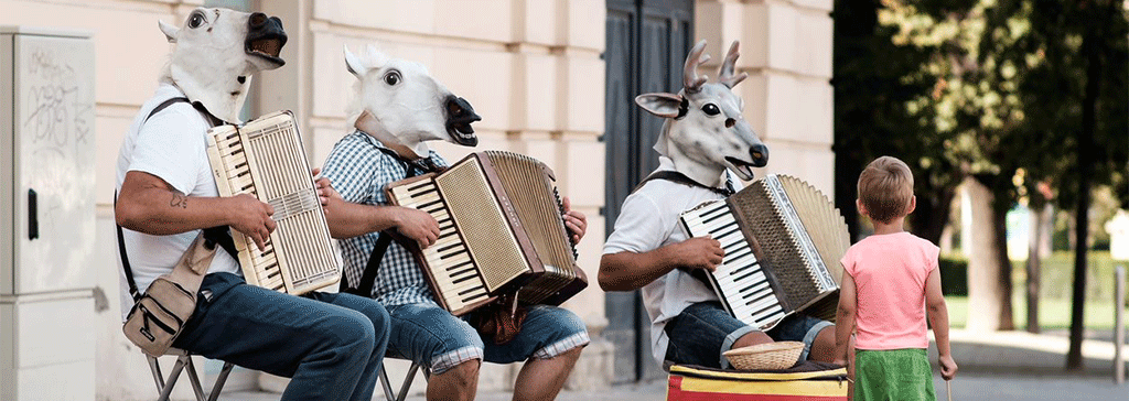 austria-vienna-street-musicians-kid