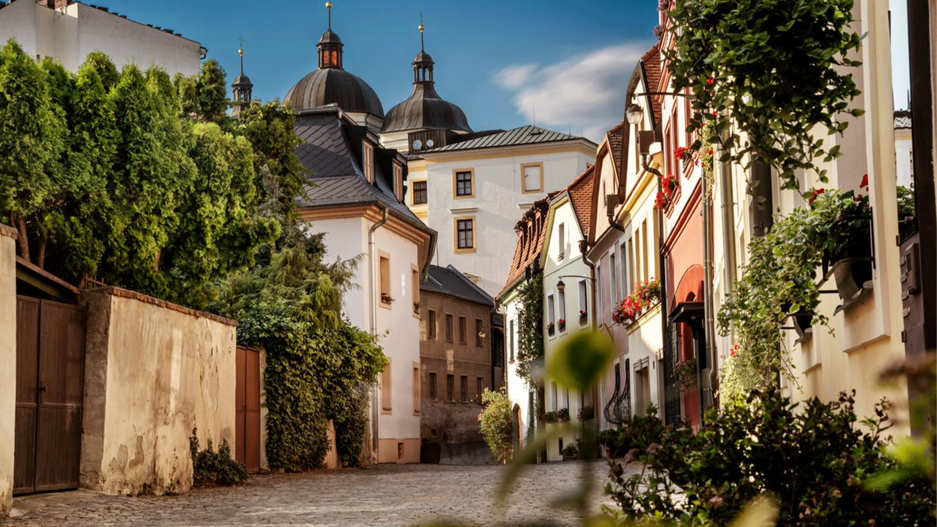 czech-republic-olomouc-street