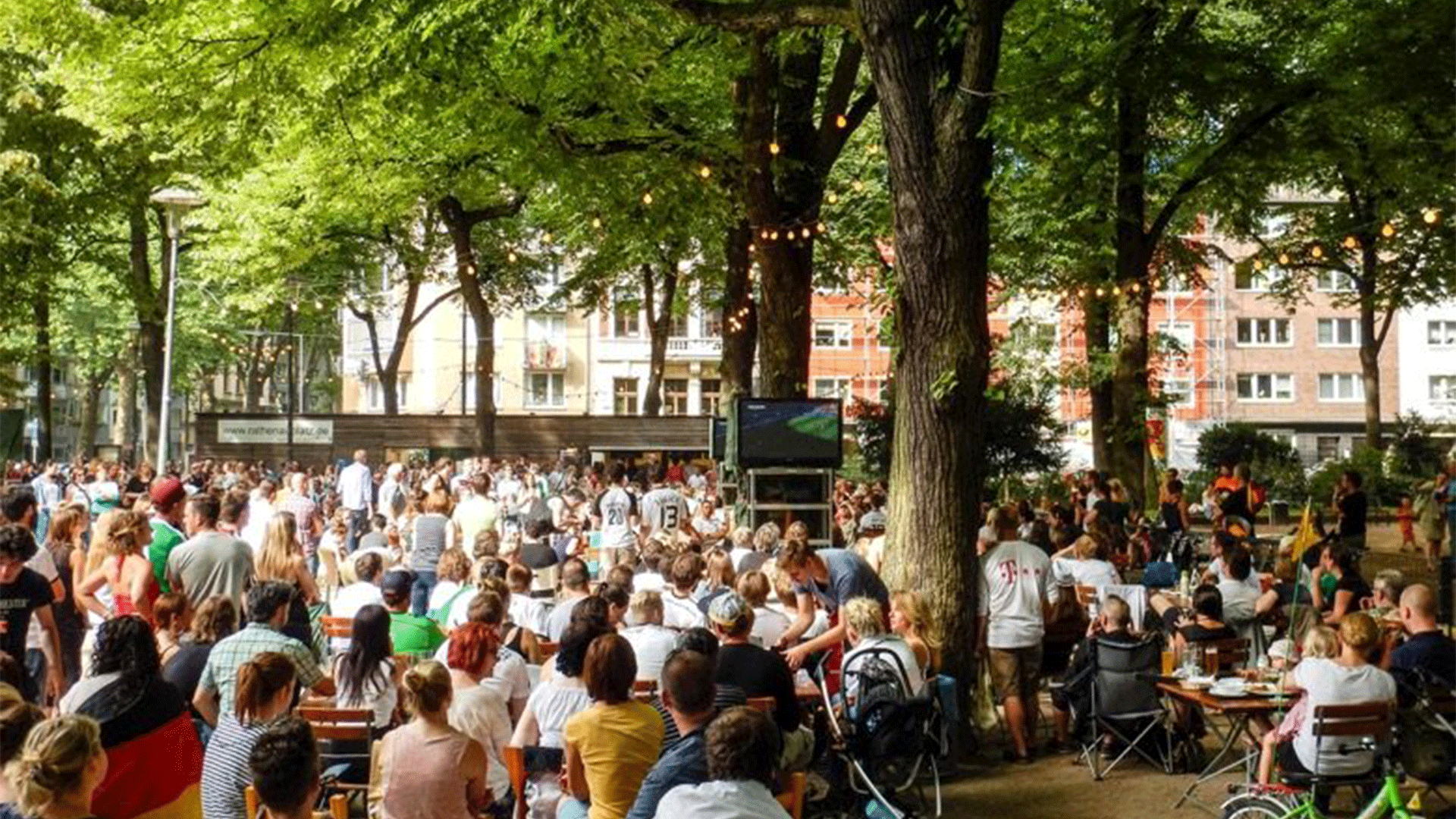 Rathenauplatz by Robert Brands 