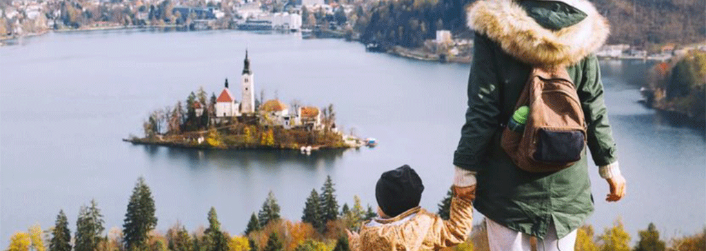 slovenia-lake-bled-family-baby-fall