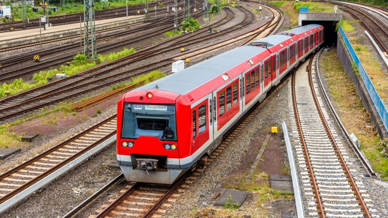 germany-hamburg-sbahn-train-station