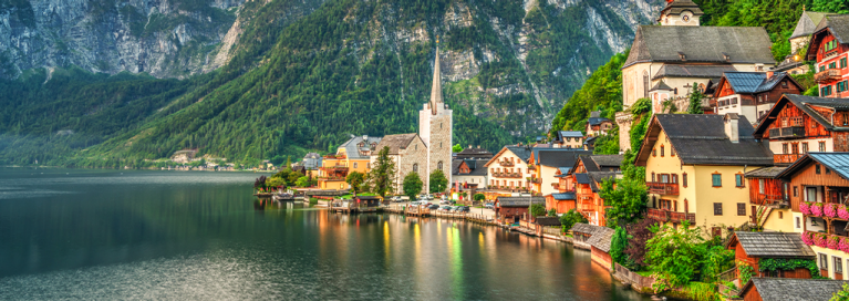 austria-hallstatt-church-view-lake-panorama