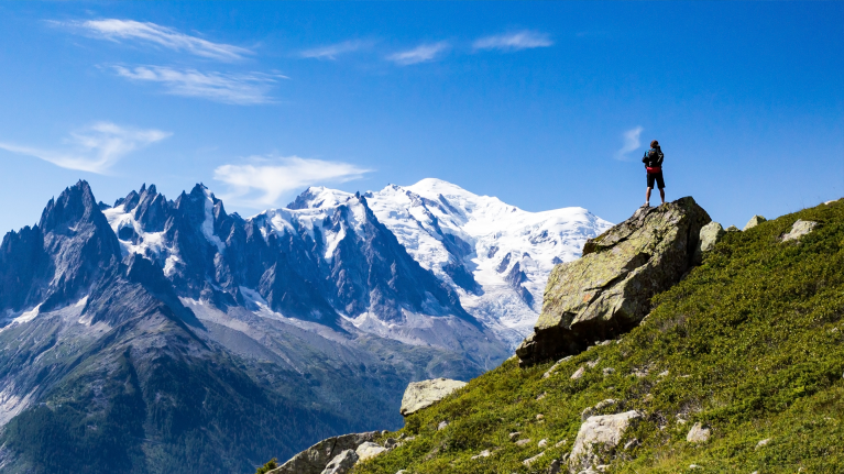 hiking-in-mountains-austria-switzerland