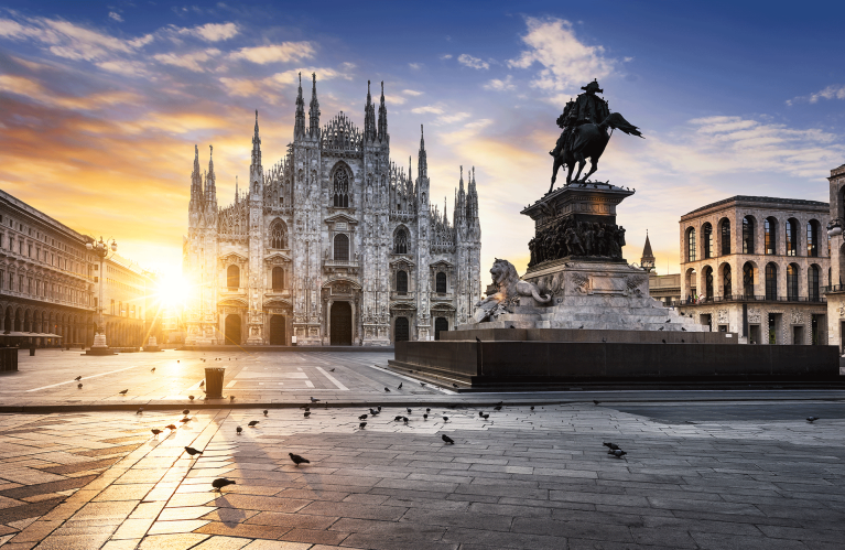 italy-milan-sunrise-duomo