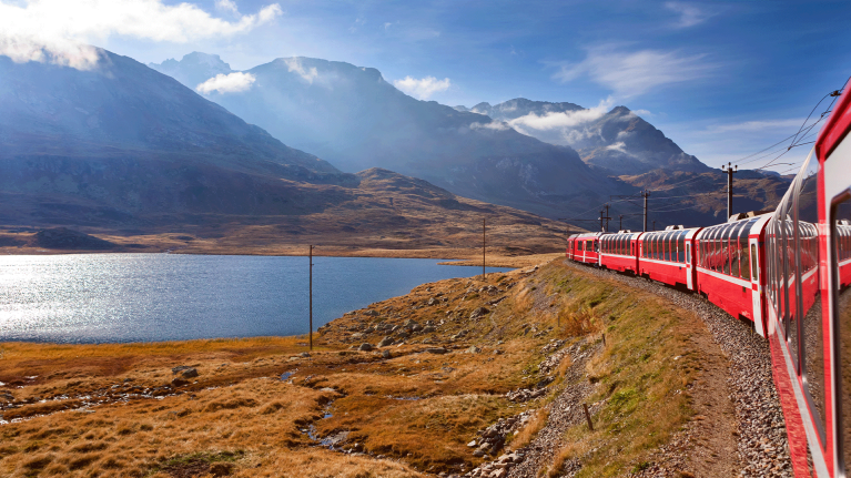 switzerland-to-italy-bernina-express-autumn-panorama